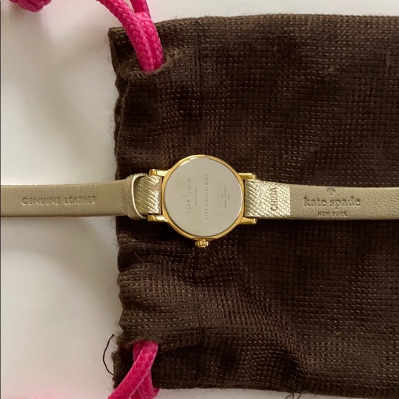 Women’s gold Kate spade watch - Picture 4 of 6